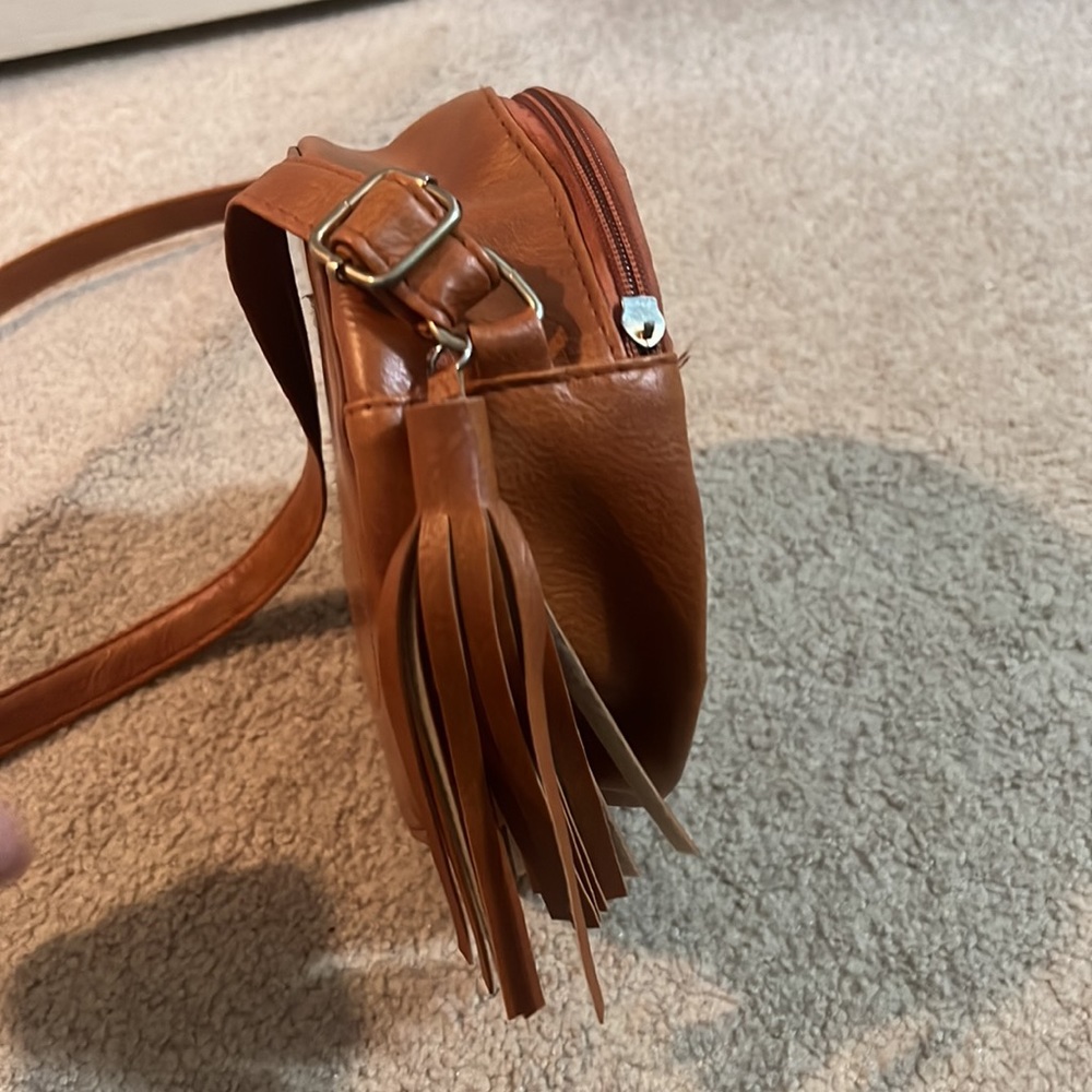 Round Purse - Picture 5 of 6